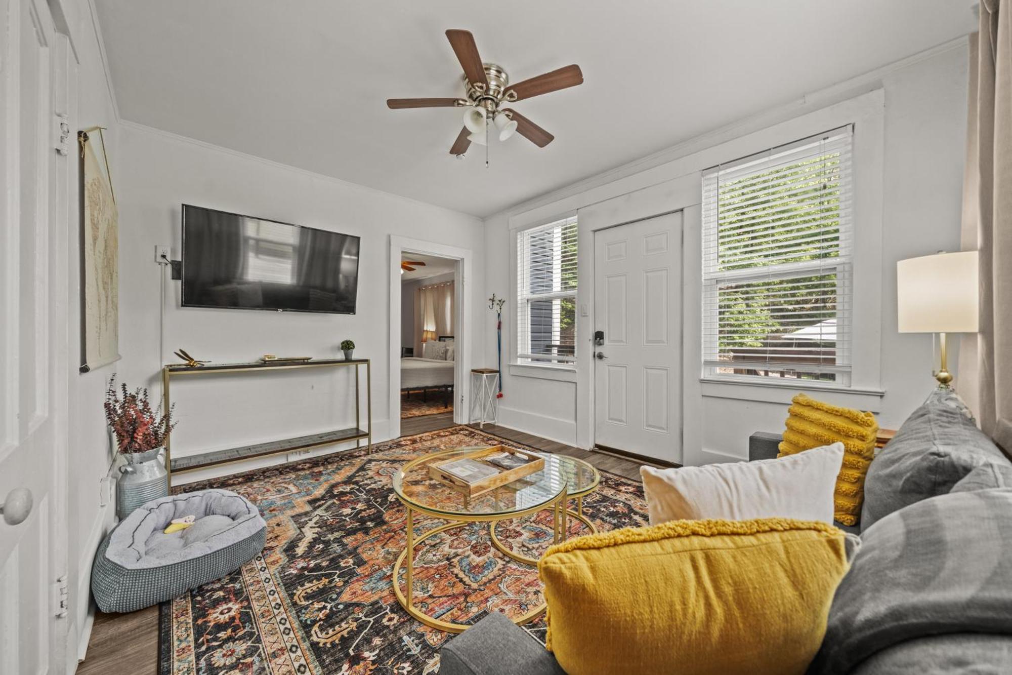 Cedar Blossom Bungalow Is A Cozy Getaway With A 5 Minute Walk To Downtown! Хот-Спрингс Экстерьер фото